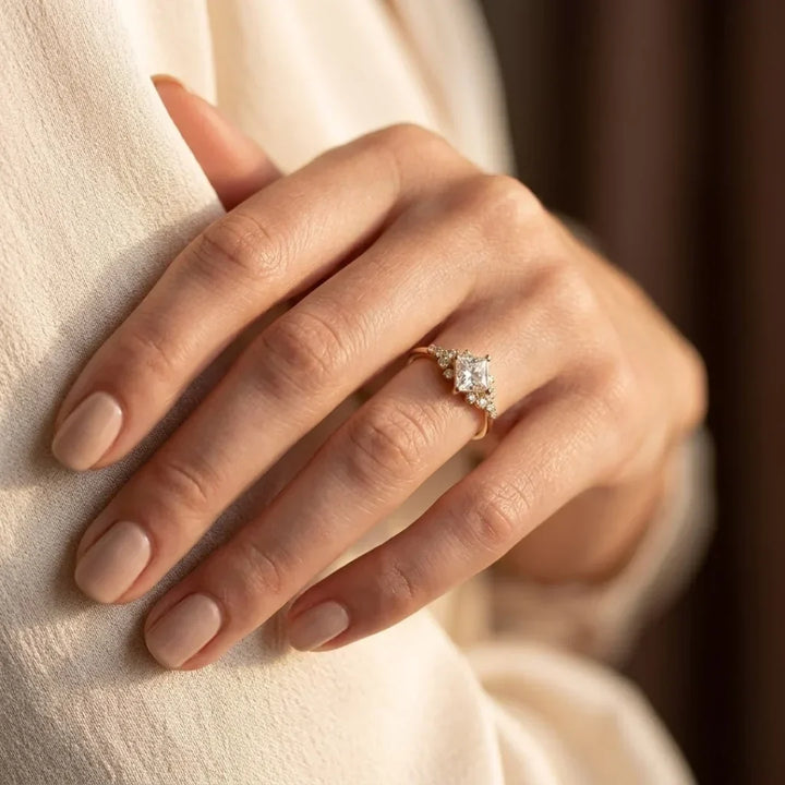 Golden Square Solitaire Band