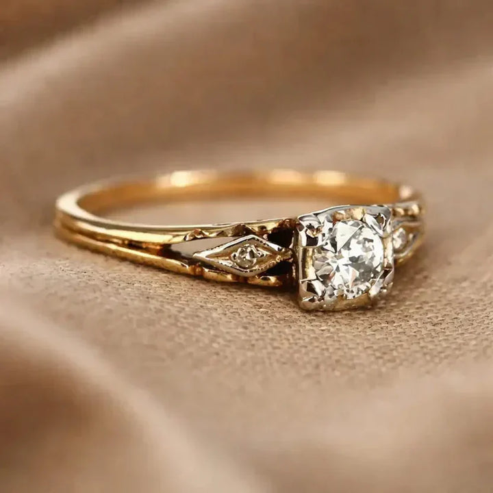 Vintage Zirconia 14K Gold Band