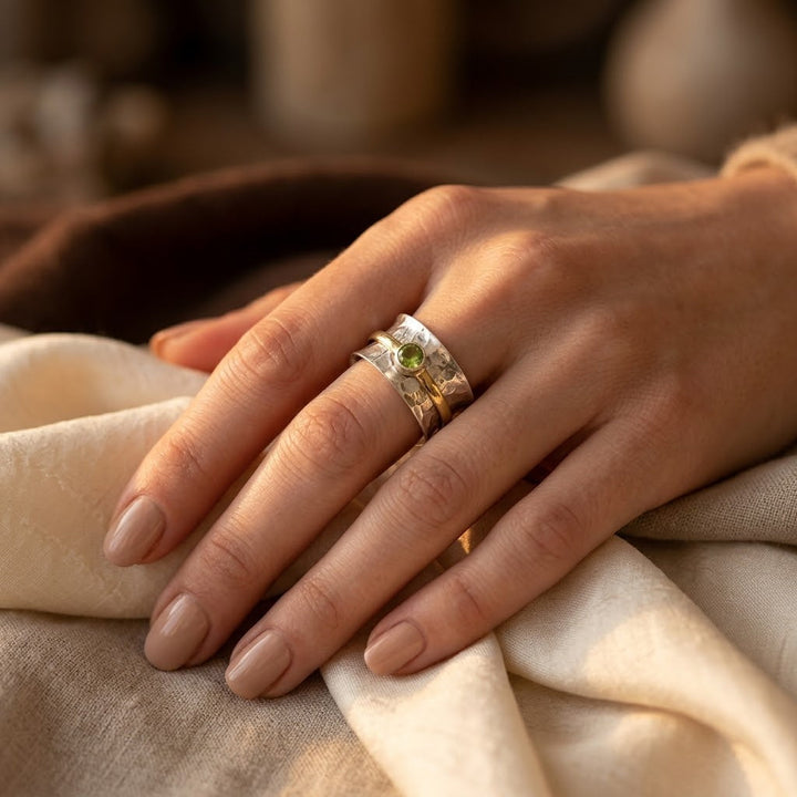 Rustic-Inspired Band Ring in Silver and Gold
