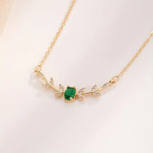 Amira Valmorin Pendant Necklace