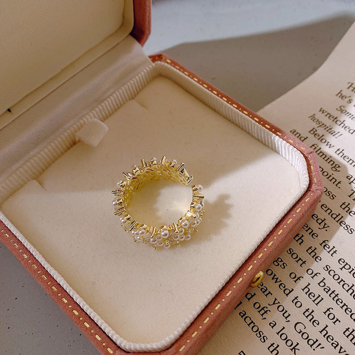 Luxurious Golden Pearl Ring