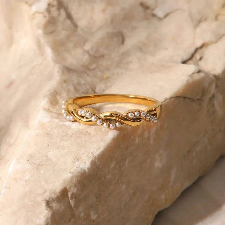Chic Twisted Pearl and Gold Stacking Ring