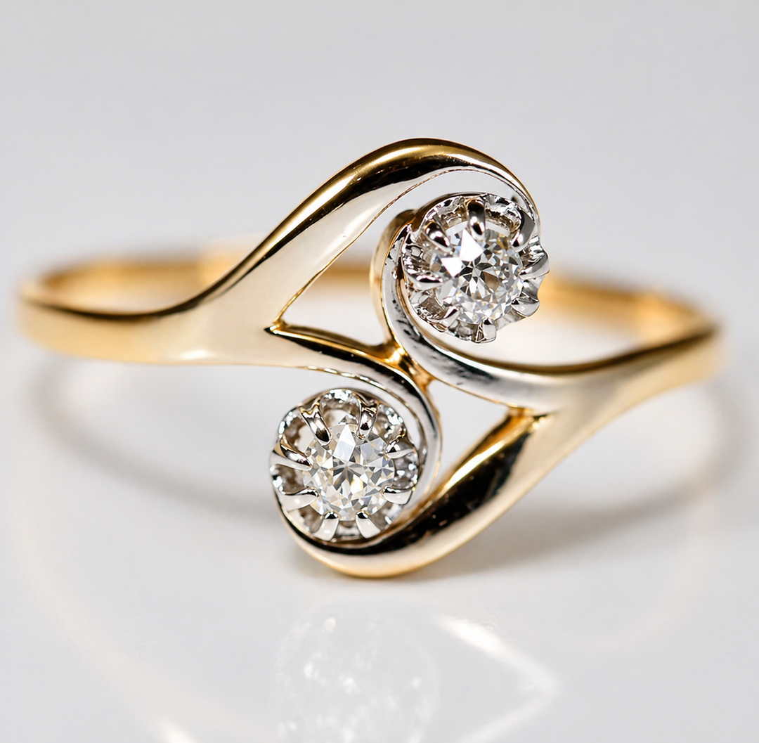 Retro Curved Gold Zirconia Ring