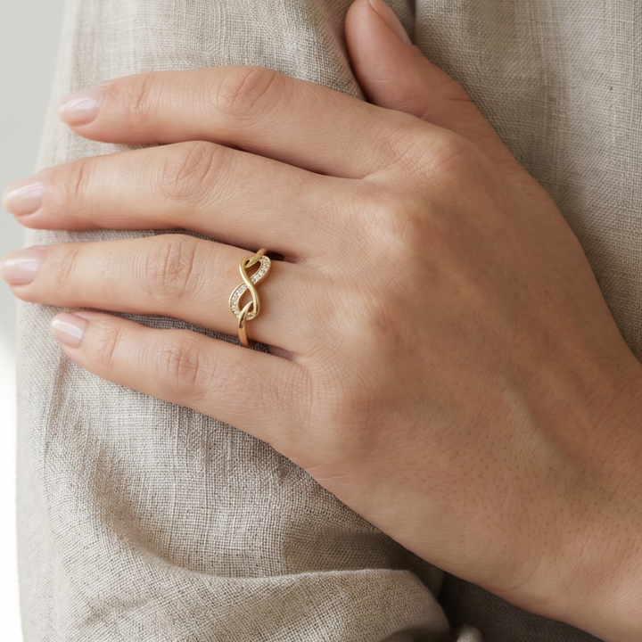 Eternal Golden Link Ring