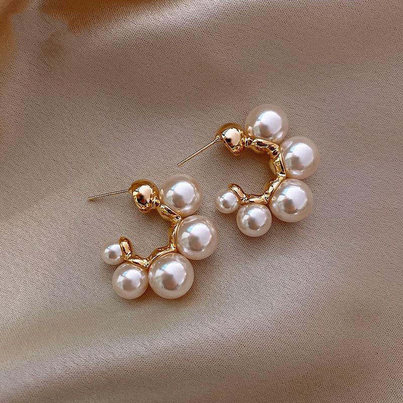 Elegant Pearl Dangle Earrings