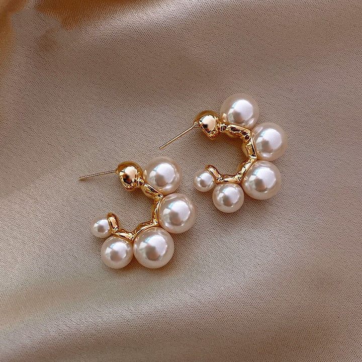 Elegant Pearl Dangle Earrings