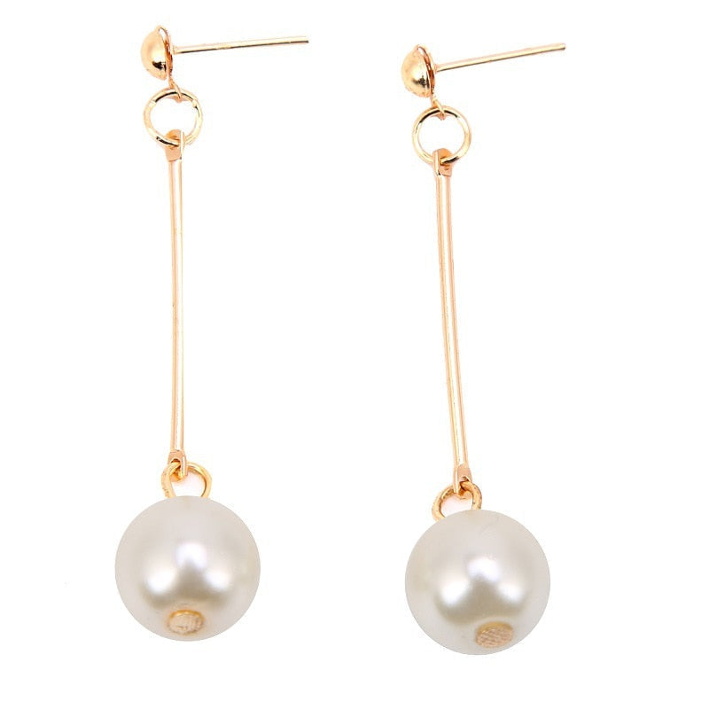 Chic Drop Earrings Showcasing Distinctive Handcrafted Pearls