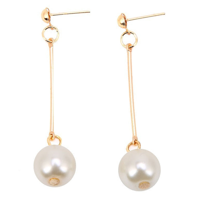 Chic Drop Earrings Showcasing Distinctive Handcrafted Pearls