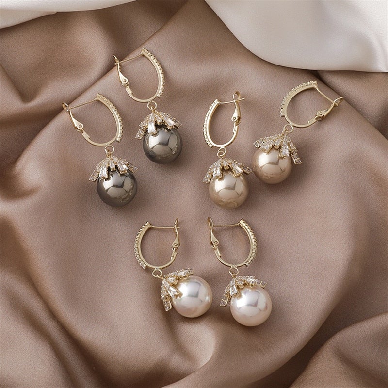 Malia Pearl Dangle Earrings