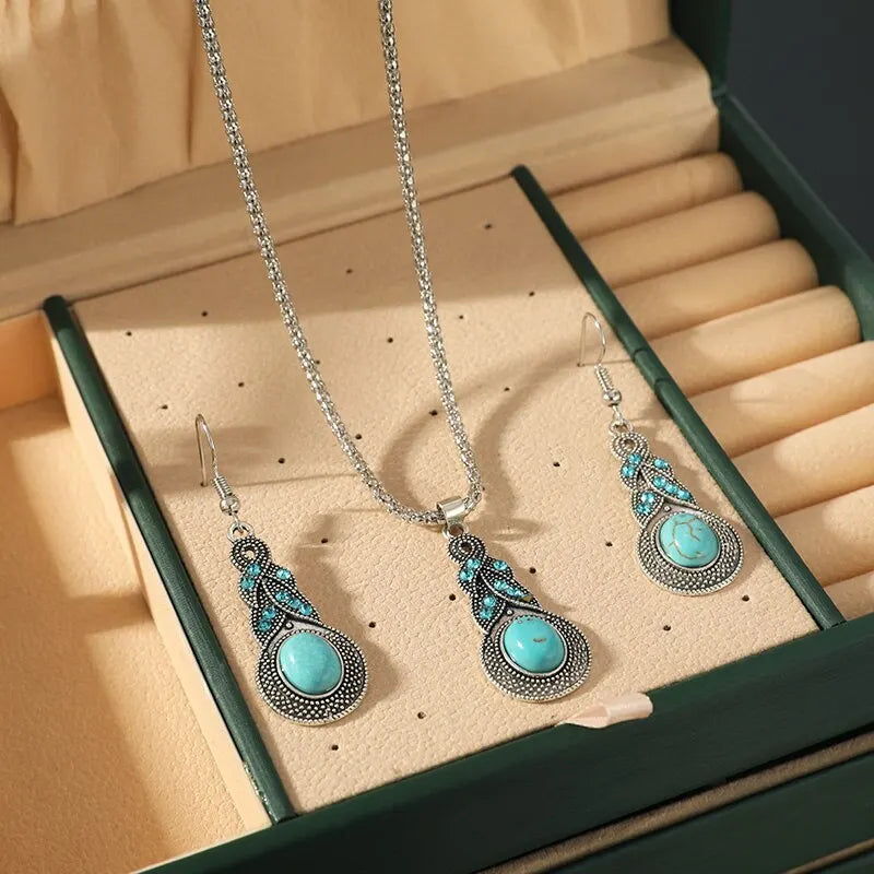 Vintage Turquoise Gemstone Jewelry Set