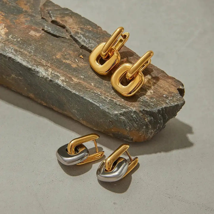Chic Dual-Tone Gold Oval Earrings