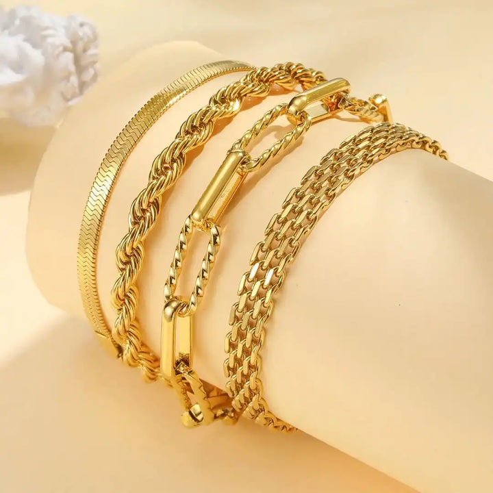 Stratified Golden Pearl Bracelet Collection