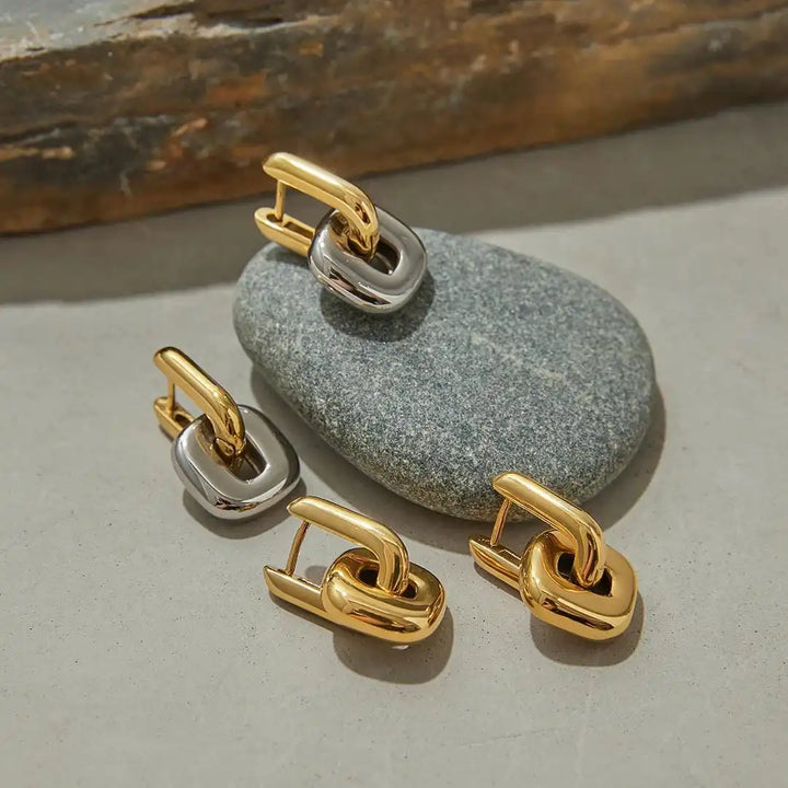 Chic Dual-Tone Gold Oval Earrings