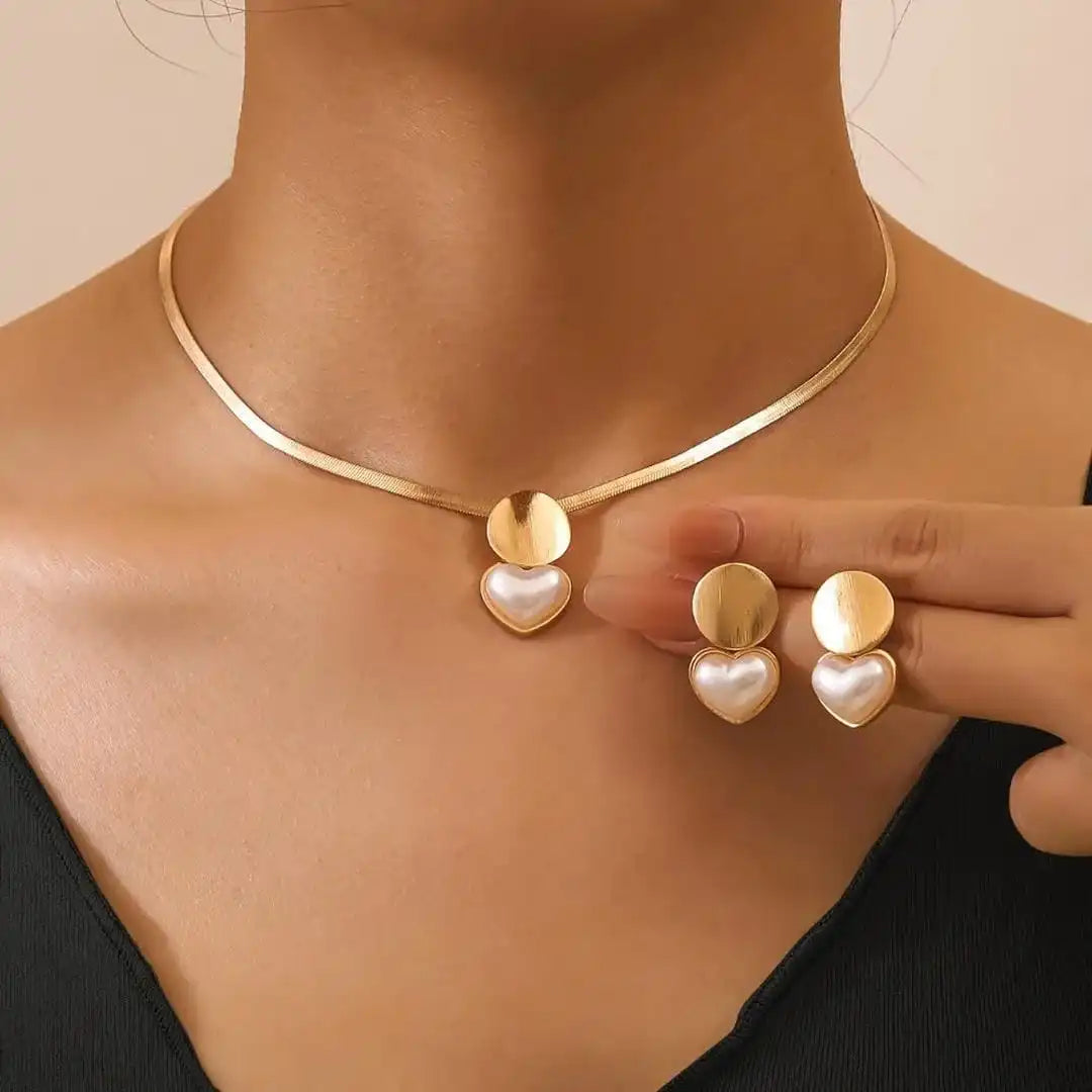 Vintage Gold Heart Jewelry Collection: Necklace and Earring Set