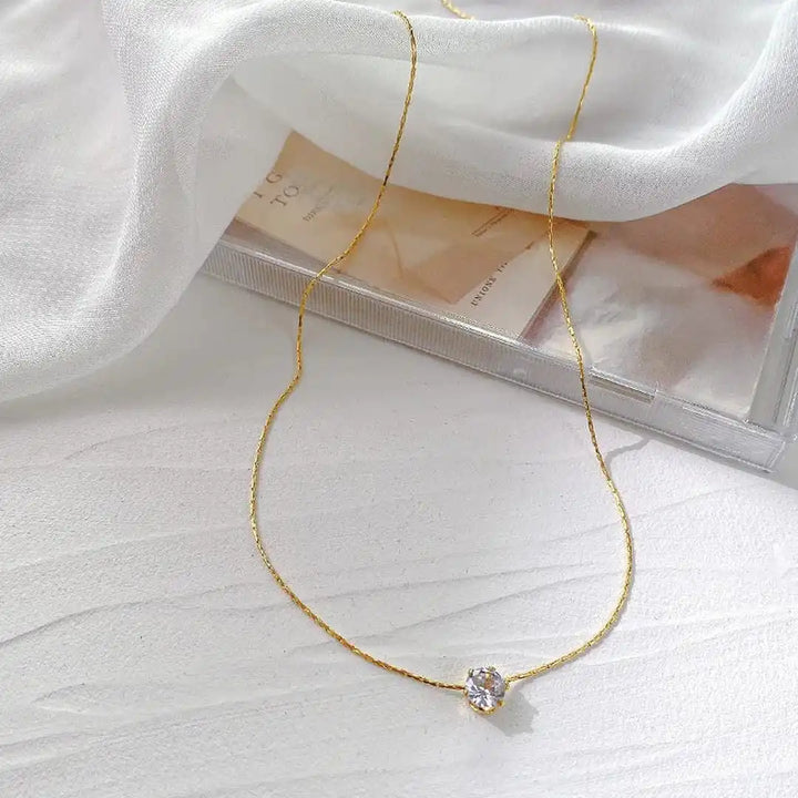 Elegant Solitaire Pendant Necklace