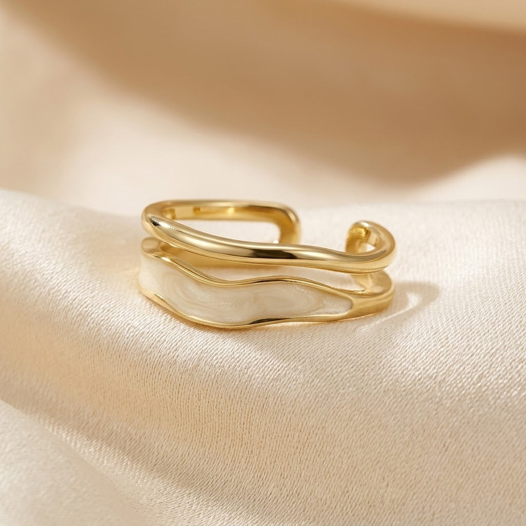 Elegant Gold Cuff Ring with Sculpted Design