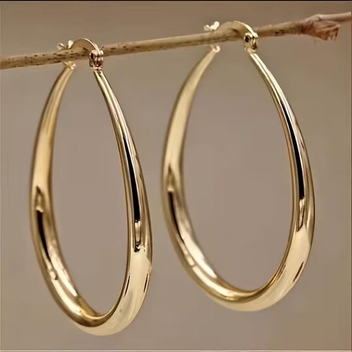 Distinctive Vintage Gold Earrings