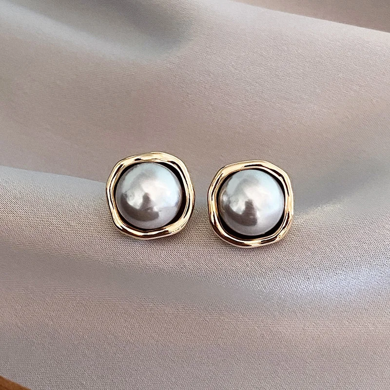 Stylish Vintage Pearl Earrings