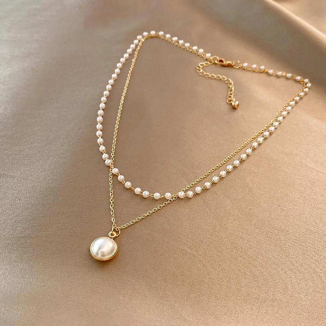 Elegant Pearl Drop Necklace