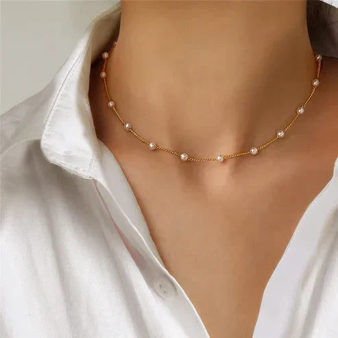 Chic Mini Pearl Necklace
