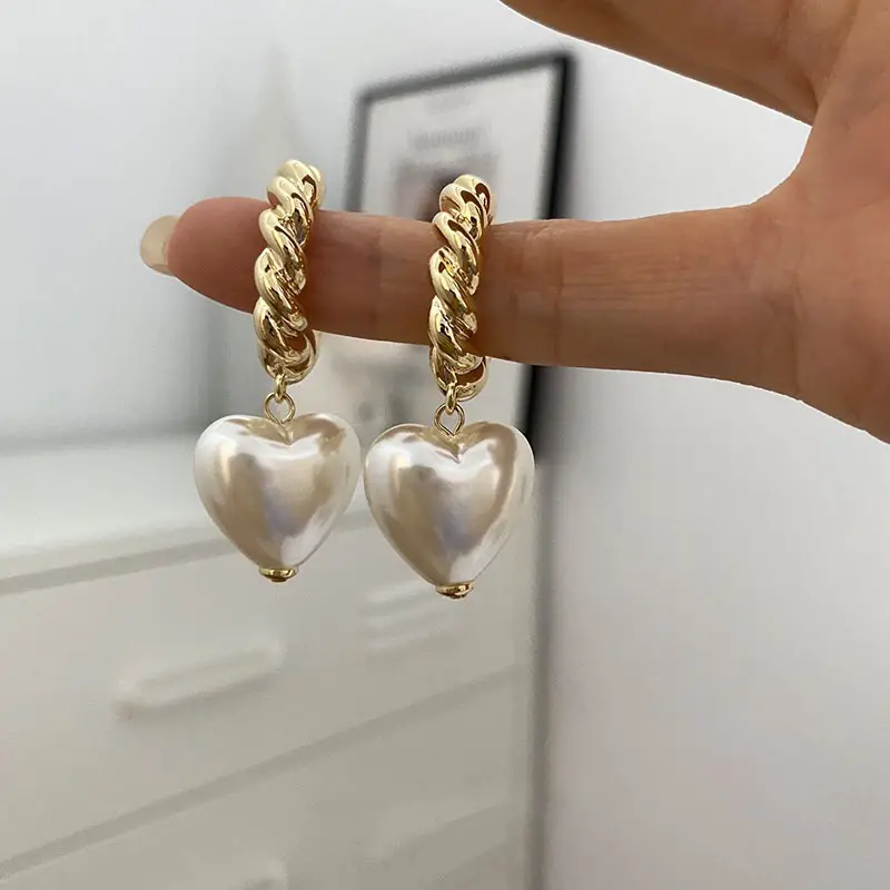 Stylish Heart-Shaped Pearl Earrings