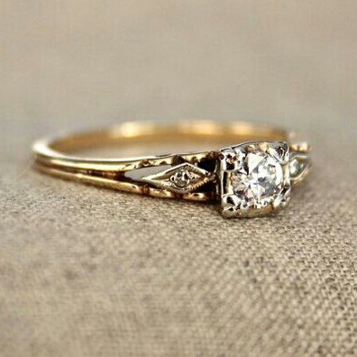 Antique Zirconia 14K Gold Band