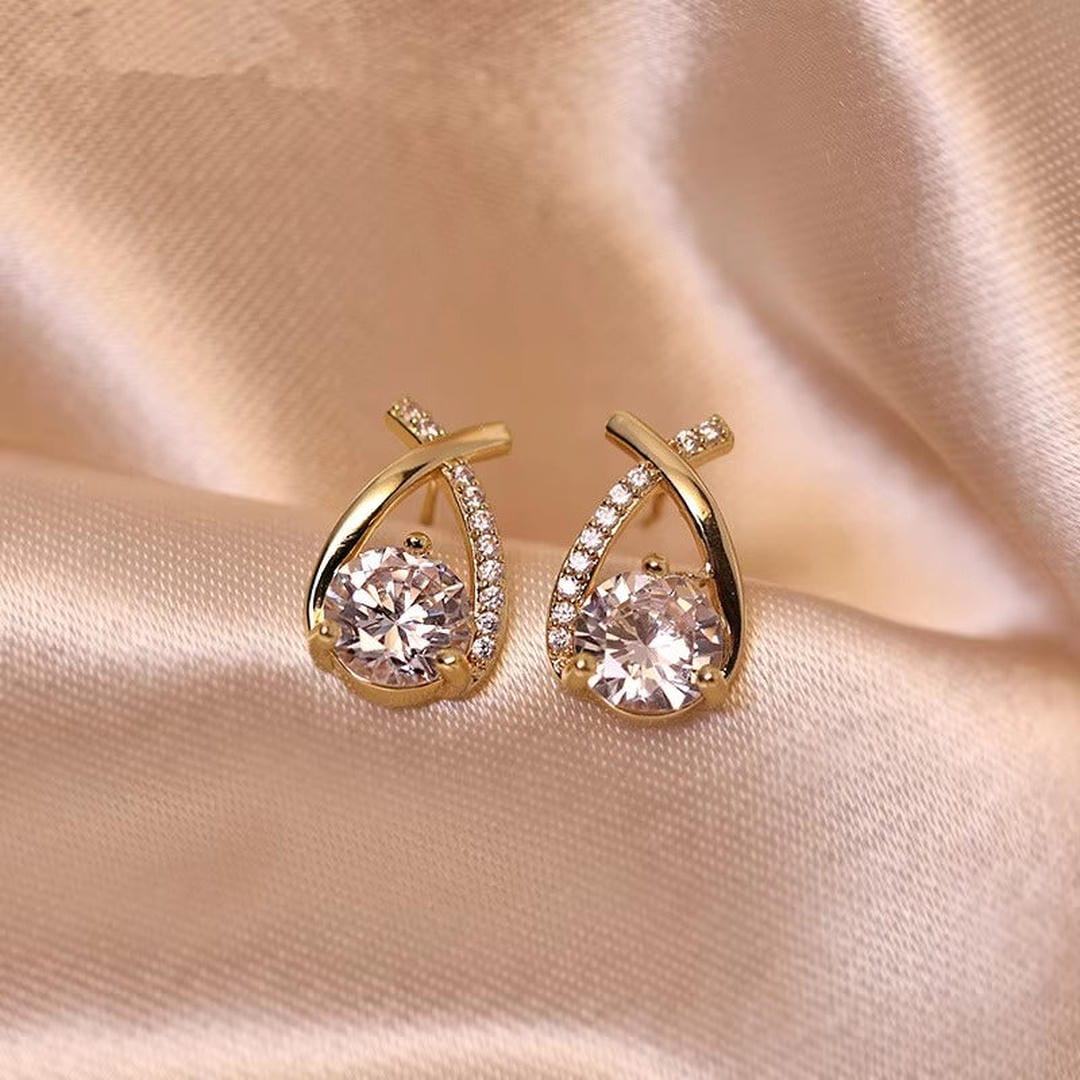 Elegant Twisted Teardrop Cubic Zirconia Stud Earrings