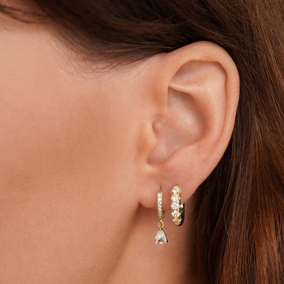 Opulent Gold Earrings Adorned with Crystals